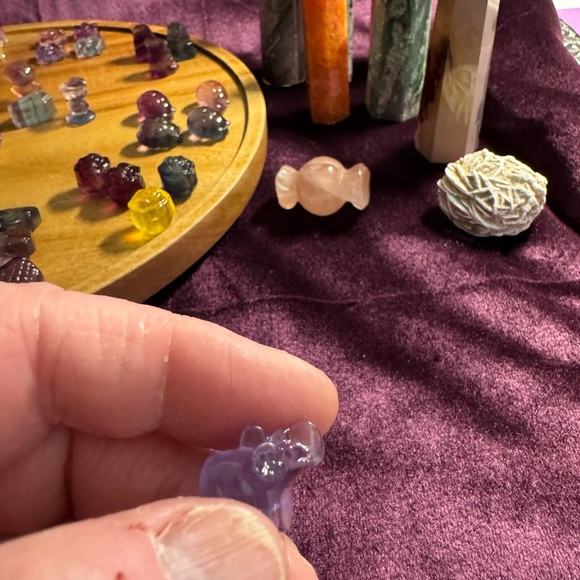 Mini Flourite Carving - Picture 9 of 16